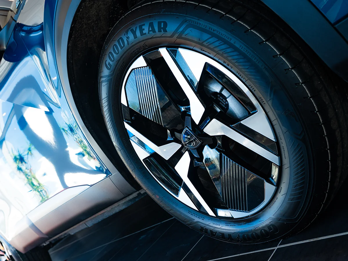 Peugeot tyre